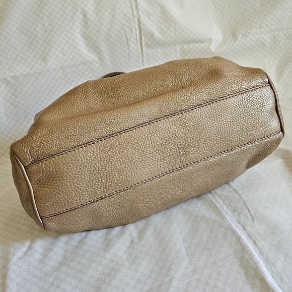 NDS Women's Gucci Beige Leather Luxury Satchel Handbag (EXCELLENT) - Picture 8 of 16